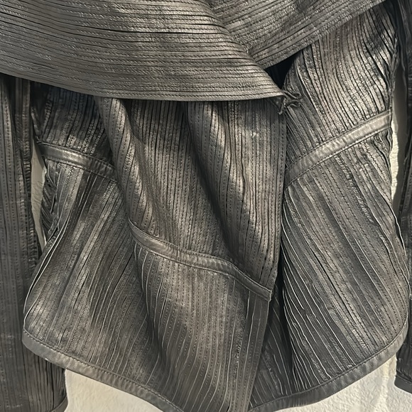 LEATHER JACKET - Picture 3 of 11